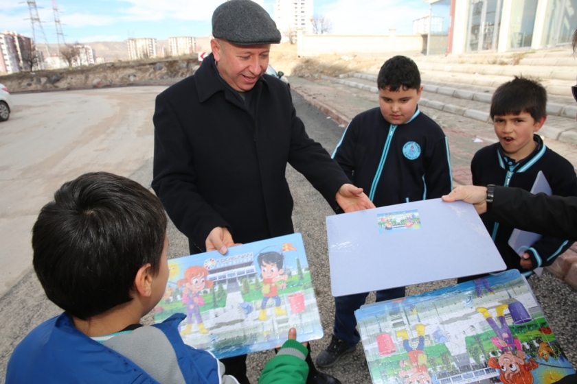 BAŞKAN ÇOLAKBAYRAKDAR, “PARKLARIN İŞLEVSELLİĞİNE ÖNCELİK VERİYORUZ”