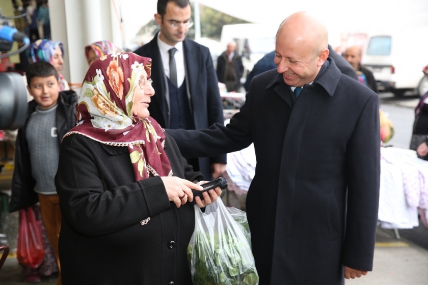 BAŞKAN ÇOLAKBAYRAKDAR MODERN PAZAR YERİNDE