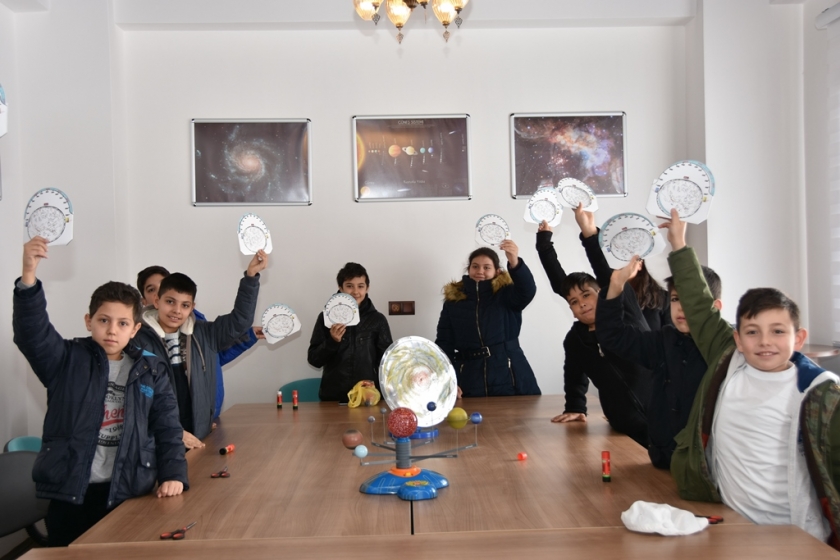 KOCASİNANLI ÇOCUKLAR YARIYIL TATİLİNDE HEM ÖĞRENDİ HEM DE DOYASIYA EĞLENDİ