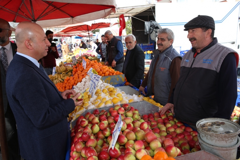 BAŞKAN ÇOLAKBAYRAKDAR, YENİŞEHİR MAHALLESİ’NE MÜJDELER VERDİ