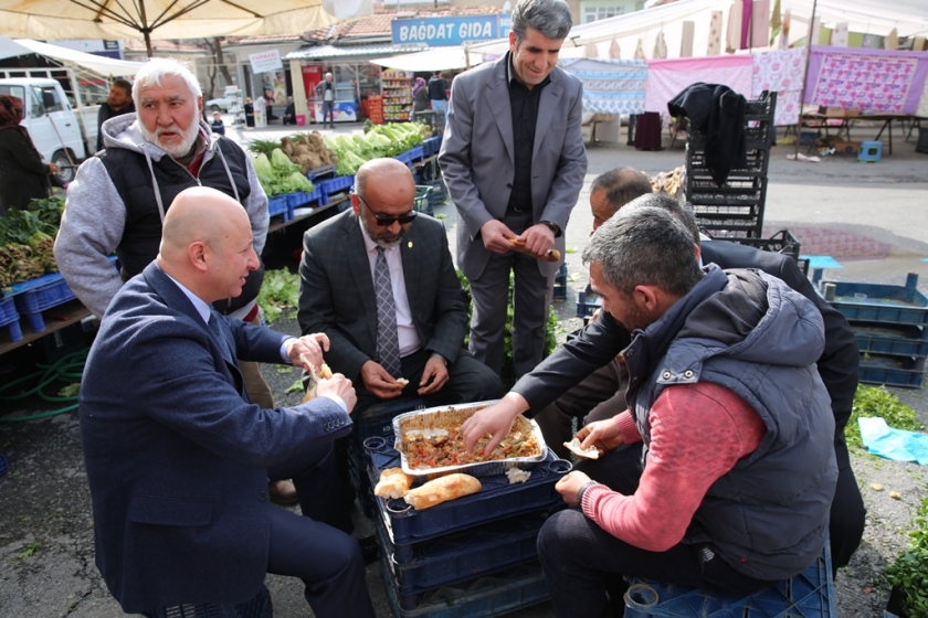 BAŞKAN ÇOLAKBAYRAKDAR, YENİŞEHİR MAHALLESİ’NE MÜJDELER VERDİ