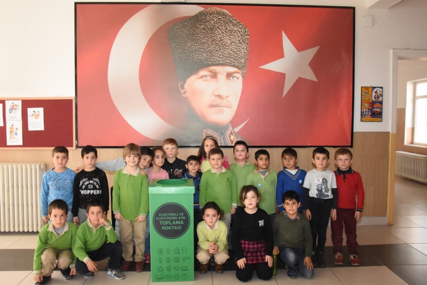 KOCASİNAN’DA OKULLAR GERİ DÖNÜŞÜM İÇİN YARIŞIYOR