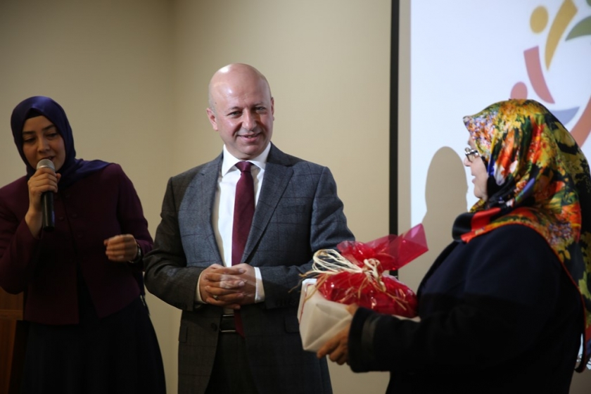 BAŞKAN ÇOLAKBAYRAKDAR “KADINLARIMIZ, BAŞIMIZIN TACIDIR”