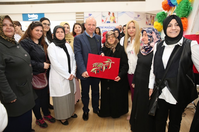 KOCASİNAN AKADEMİ SERGİSİ BÜYÜK BEĞENİ TOPLADI