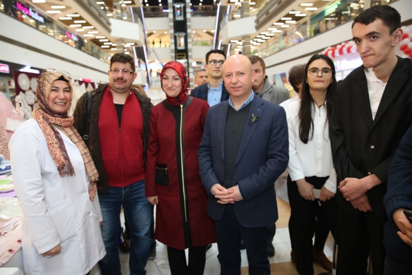 KOCASİNAN AKADEMİ SERGİSİ BÜYÜK BEĞENİ TOPLADI