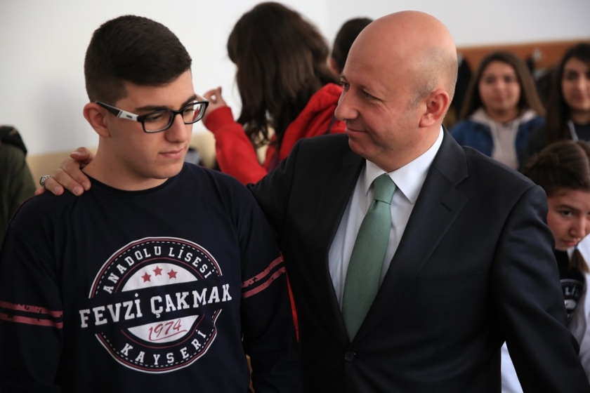 BAŞKAN ÇOLAKBAYRAKDAR, “ÇOCUKLARIMIZIN MİLLİ VE MANEVİ DEĞERLERLE YETİŞMESİ İÇİN ÇALIŞIYORUZ”