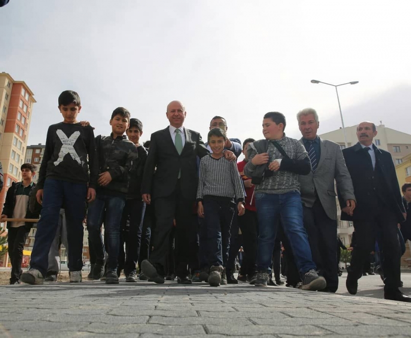 BAŞKAN ÇOLAKBAYRAKDAR, “HEDEFİMİZ; 2018 YILINDA 120 BİN AĞAÇ DİKMEKTİR”