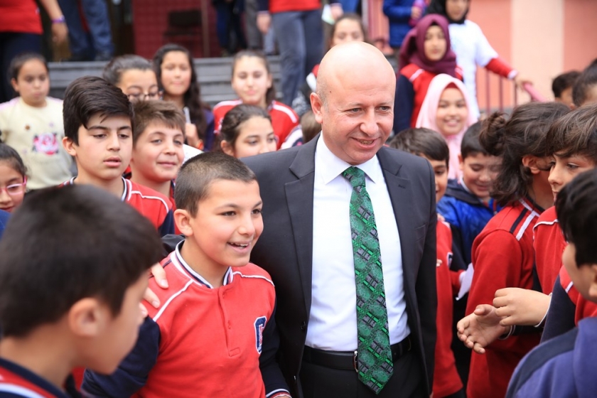BAŞKAN ÇOLAKBAYRAKDAR, DİJİTAL KÜTÜPHANENİN AÇILIŞINI YAPTI  