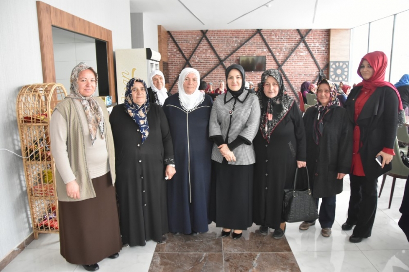 ÇOLAKBAYRAKDAR ÇİFTİ, KOCASİNAN’ İN ÇINAR’LARINI KAFE SİNAN’DA AĞIRLADI
