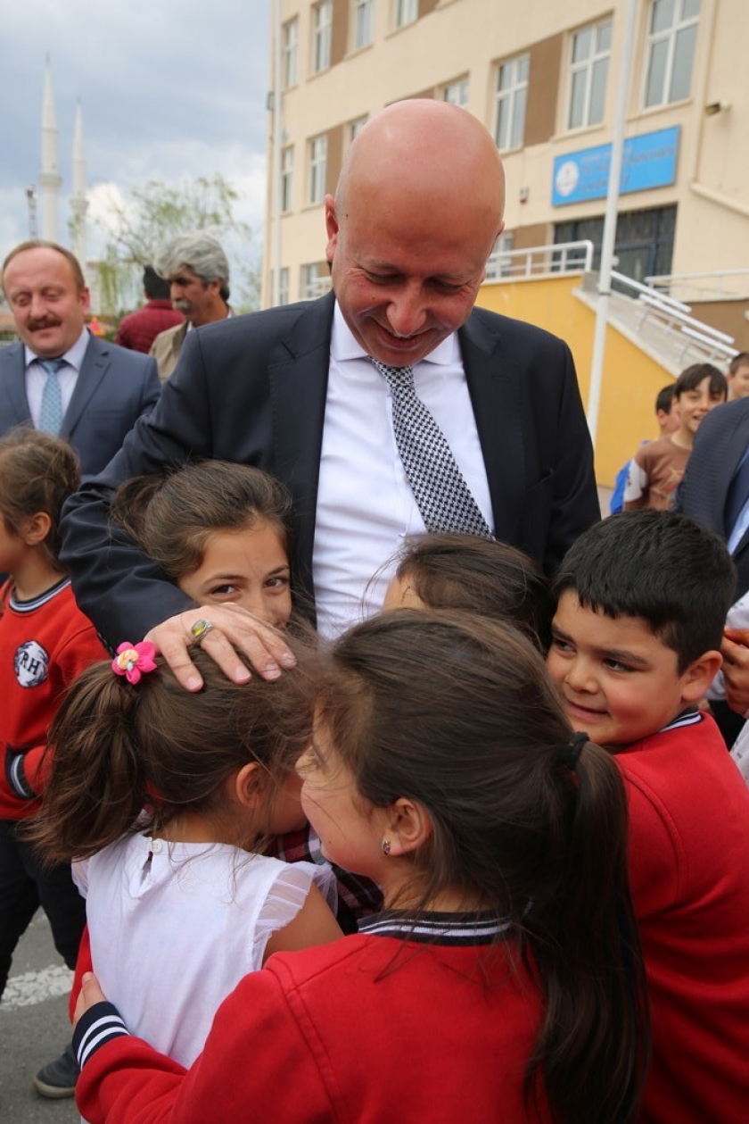 BAŞKAN ÇOLAKBAYRAKDAR, “GELECEĞE YATIRIM YAPIYORUZ”