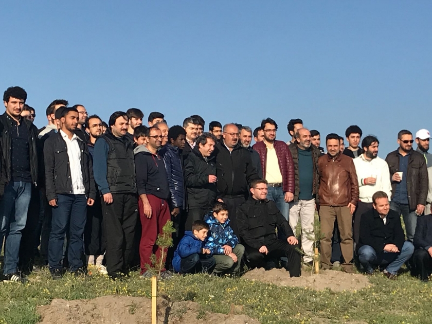 KOCASİNAN’IN FİDANLARINI BU KEZ DOKTOR ADAYLARI TOPRAKLA BULUŞTURDU