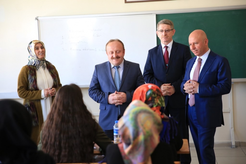 KOCASİNAN AKADEMİ VATANDAŞLARIN ÜMİT IŞIĞI OLDU