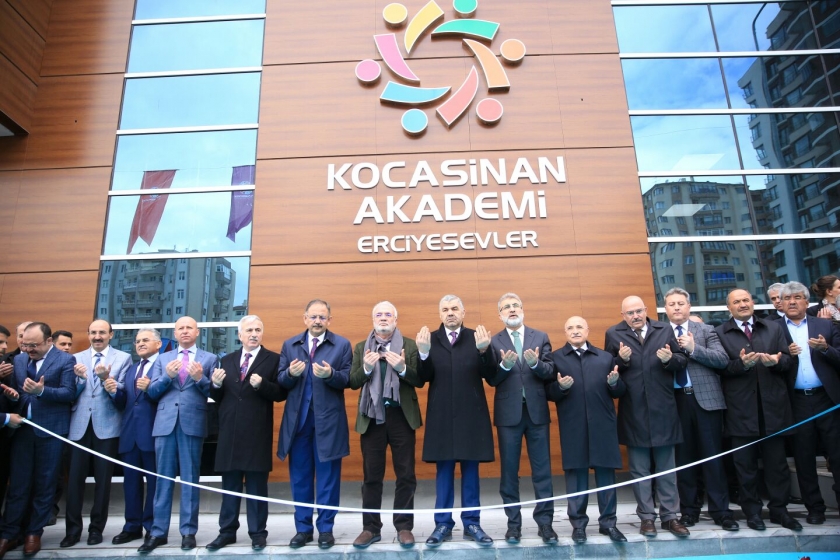 KOCASİNAN AKADEMİ ERCİYESEVLER TESİSİNE MUHTEŞEM AÇILIŞ