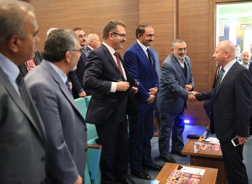 BAŞKAN ÇOLAKBAYRAKDAR, “SOSYAL BELEDİYECİLİK PROJELERİNE ÖNCÜLÜK EDİYORUZ