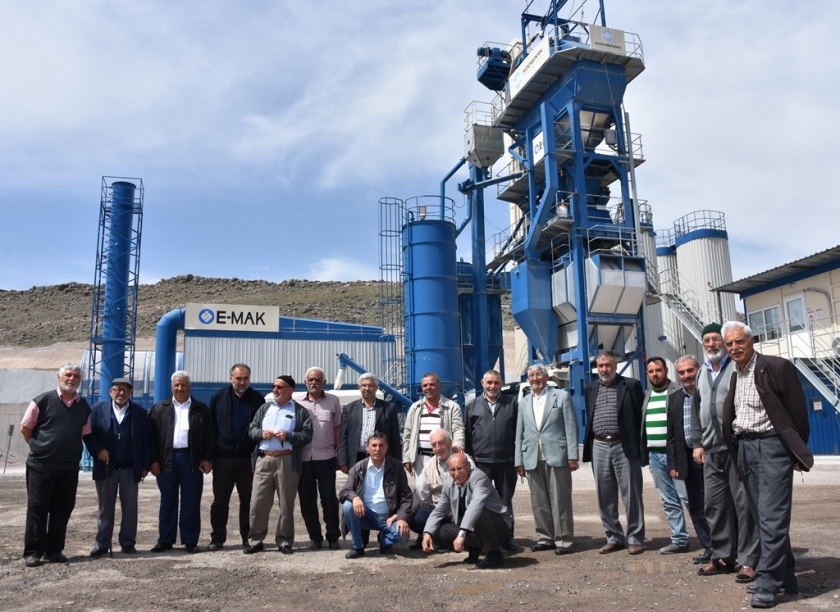 KOCASİNANLILARDAN BAŞKAN ÇOLAKBAYRAKDAR’A HİZMET TEŞEKKÜRÜ