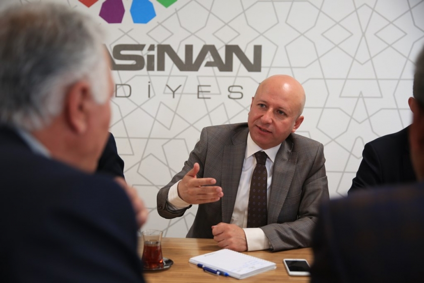 BAŞKAN ÇOLAKBAYRAKDAR, “TÜM MAHALLELERE HİZMET ULAŞTIRIYORUZ”