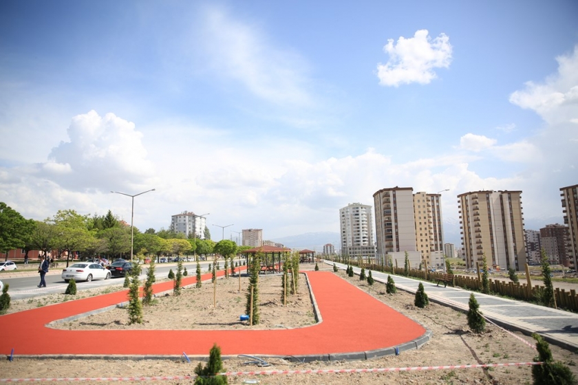 KOCASİNAN BELEDİYESİ İLÇEYE 4 YENİ PARK DAHA KAZANDIRDI