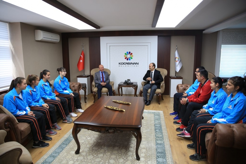 MASA TENİSİNİN ŞAMPİYONLARI KOCASİNAN’DA