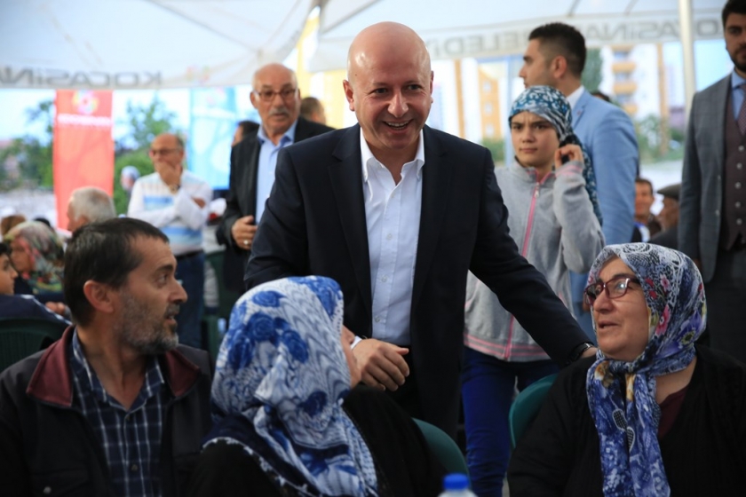 KOCASİNAN’DA İFTAR SOFRASI BEŞPARMAK’TA BEREKETLENDİ