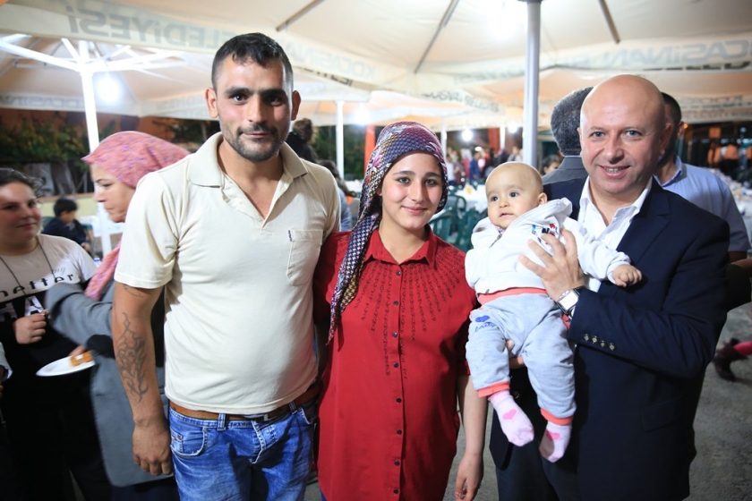 KOCASİNAN’DA İFTAR SOFRASI BEŞPARMAK’TA BEREKETLENDİ