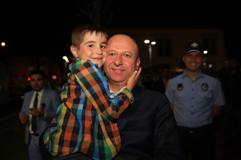 KOCASİNAN’IN İFTAR BEREKETİ, BU SEFER YENİMAHALLE’DE YAŞANDI