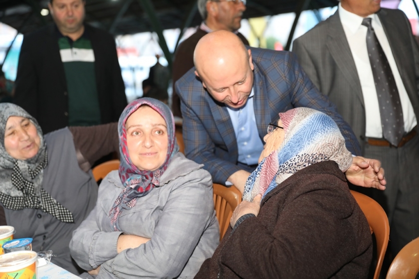 İFTAR SOFRASI ARGINCIK MAHALLESİNDE KURULDU