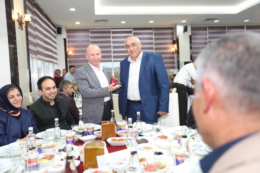 KOCASİNAN KOCAMAN BİR AİLE