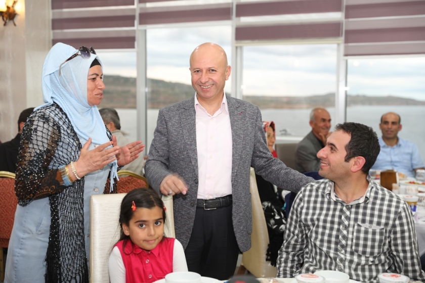 KOCASİNAN KOCAMAN BİR AİLE