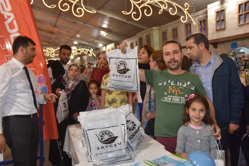 DÜNYA ÇEVRE GÜNÜ’NDE KOCASİNAN BELEDİYESİ’NDEN VATANDAŞLARA ANLAMLI HEDİYE
