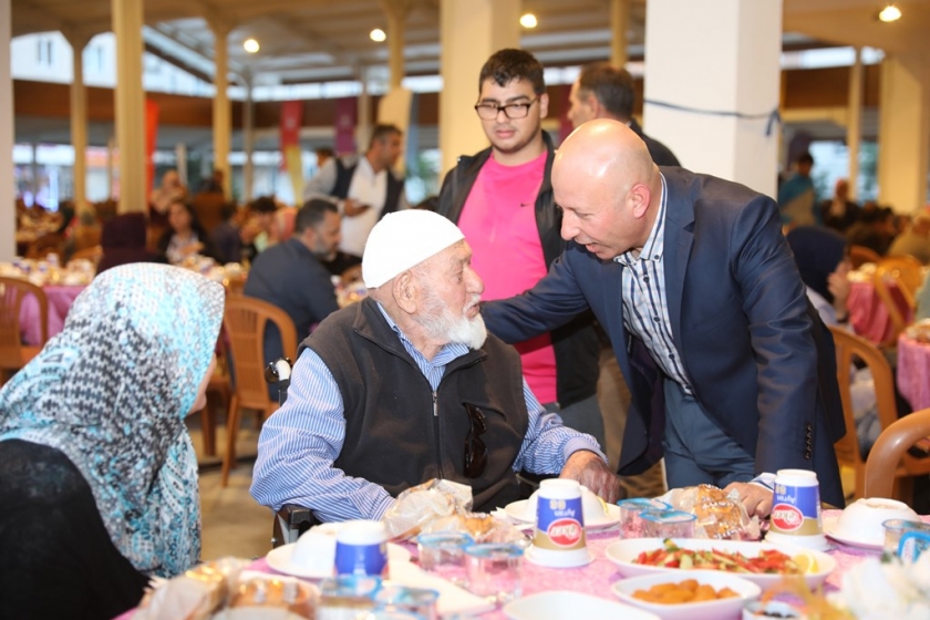 KOCASİNAN AİLESİ İFTARDA BULUŞTU