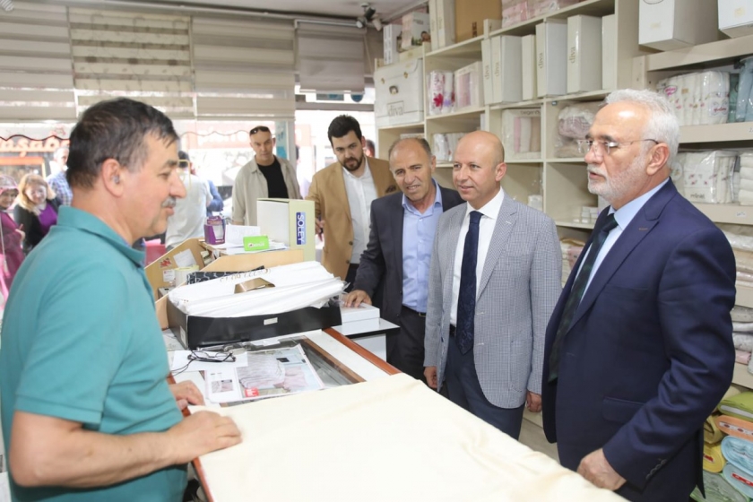 BAŞKAN ÇOLAKBAYRAKDAR, DUR DURAK BİLMİYOR