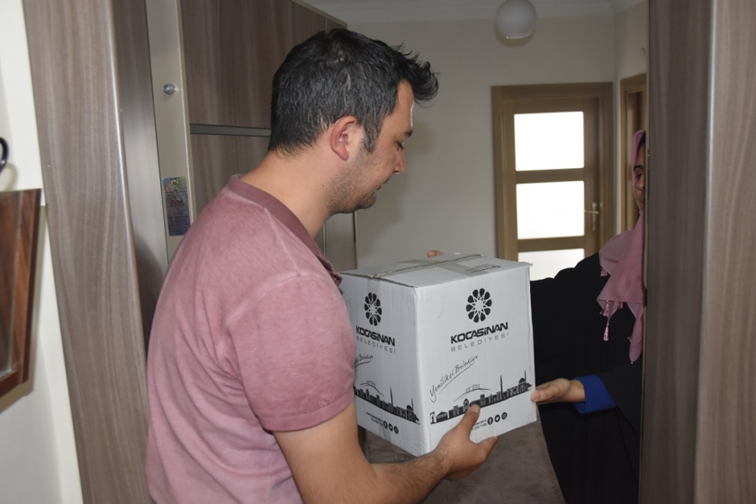 KOCASİNAN BELEDİYESİ, BAYRAM ÖNCESİ ÇÖLYAKLI AİLELERİ SEVİNDİRDİ