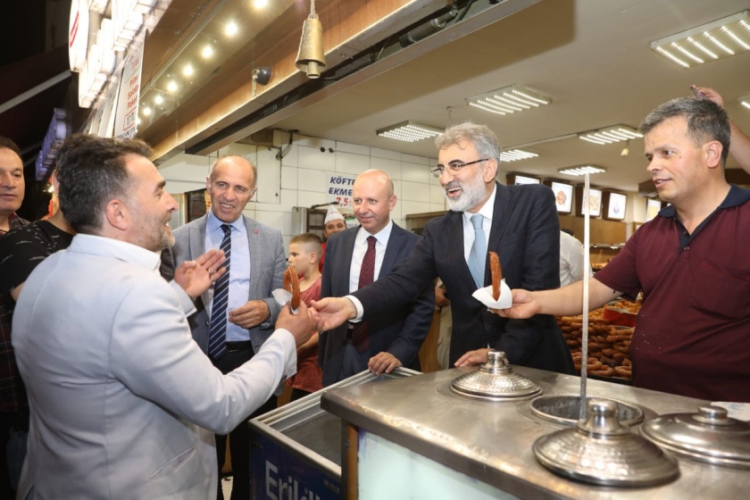 BAŞKAN ÇOLAKBAYRAKDAR, GECE-GÜNDÜZ SAHADA
