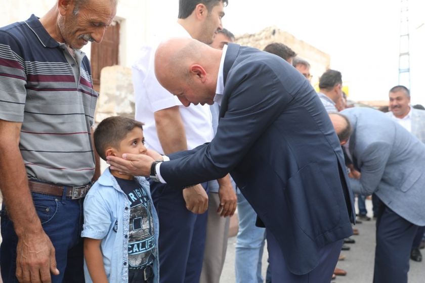 BAŞKAN ÇOLAKBAYRAKDAR BAYRAMI VATANDAŞLARLA GEÇİRDİ