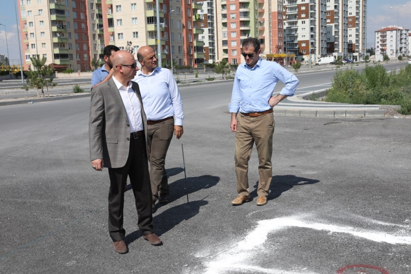 KOCASİNAN BELEDİYESİ,  ZÜMRÜT MAHALLESİ’NE PAZAR YERİ KAZANDIRIYOR
