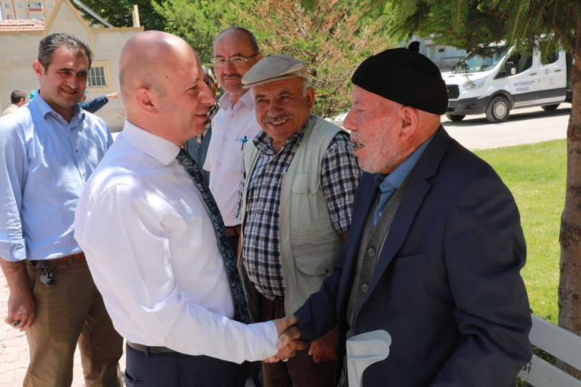KOCASİNAN BELEDİYESİ PARKLARI YENİLEMEYE DEVAM EDİYOR