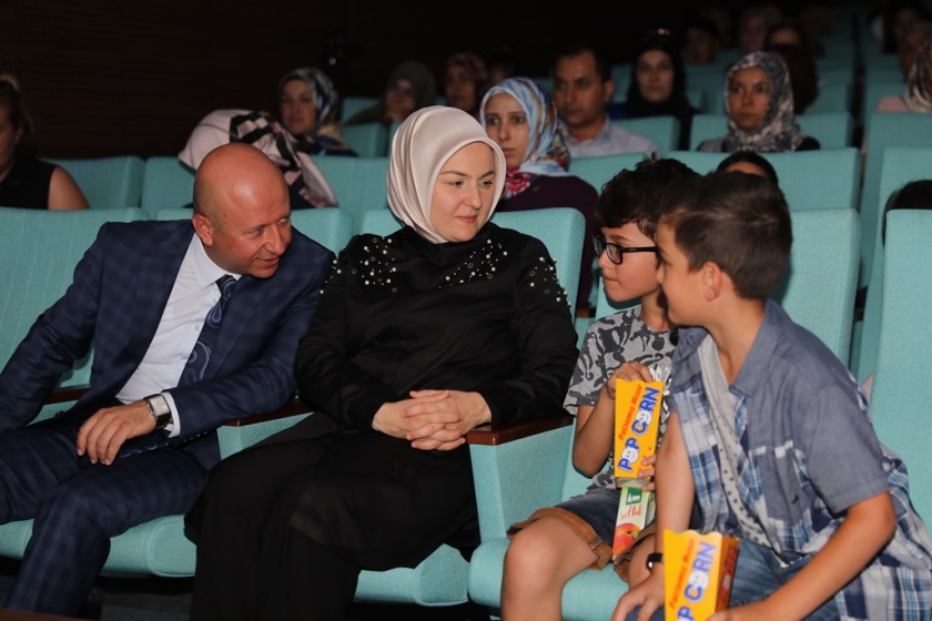 KOCASİNAN’IN SİNEMA GÜNLERİNE BU KEZ ÇÖLYAKLI AİLELER MİSAFİR OLDU