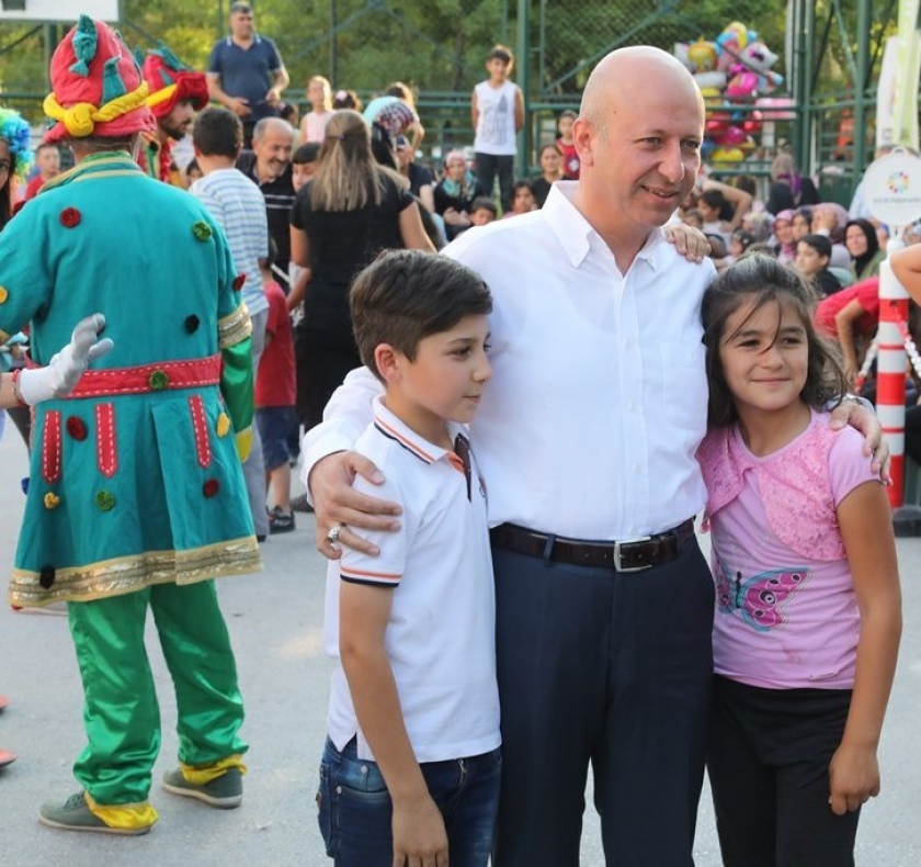 BAŞKAN ÇOLAKBAYRAKDAR, “7’DEN 70’E HERKESE HİZMET SUNABİLME ŞUURU İLE HİZMET EDİYORUZ”
