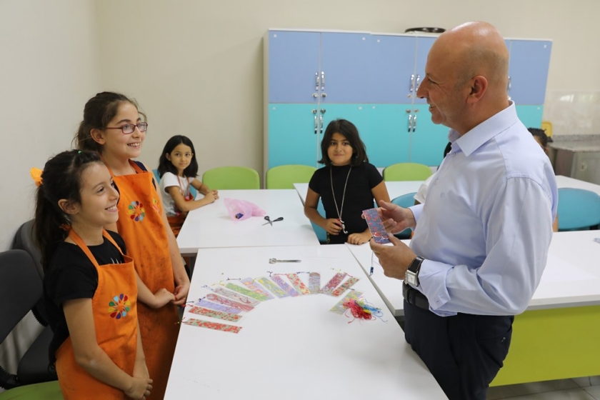 BAŞKAN ÇOLAKBAYRAKDAR, KOCASİNAN AKADEMİ’DE GENÇLERLE BİRLİKTE