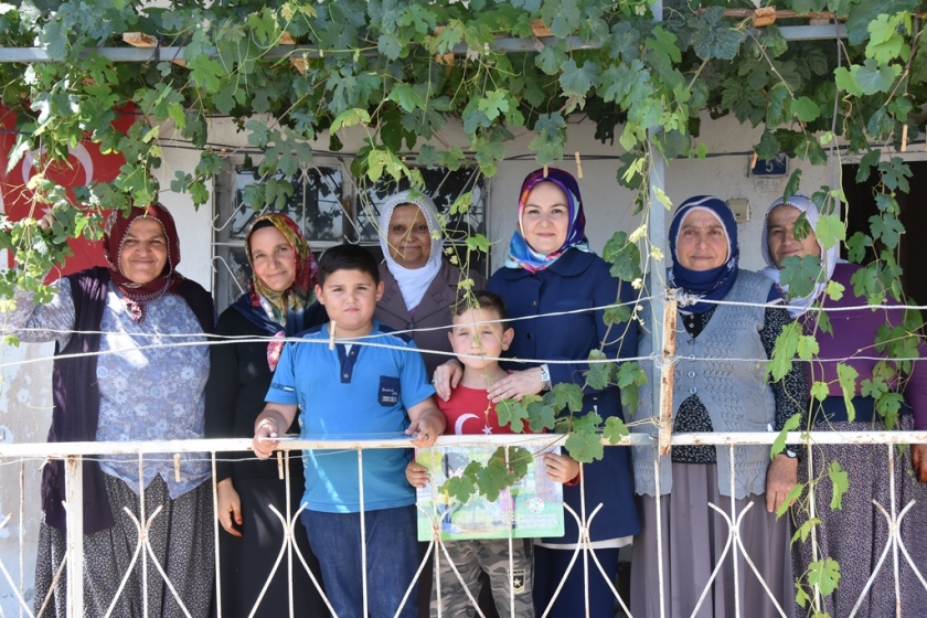 FATMA ÇOLAKBAYRAKDAR, GÖNÜLLERE GİRMEYE DEVAM EDİYOR