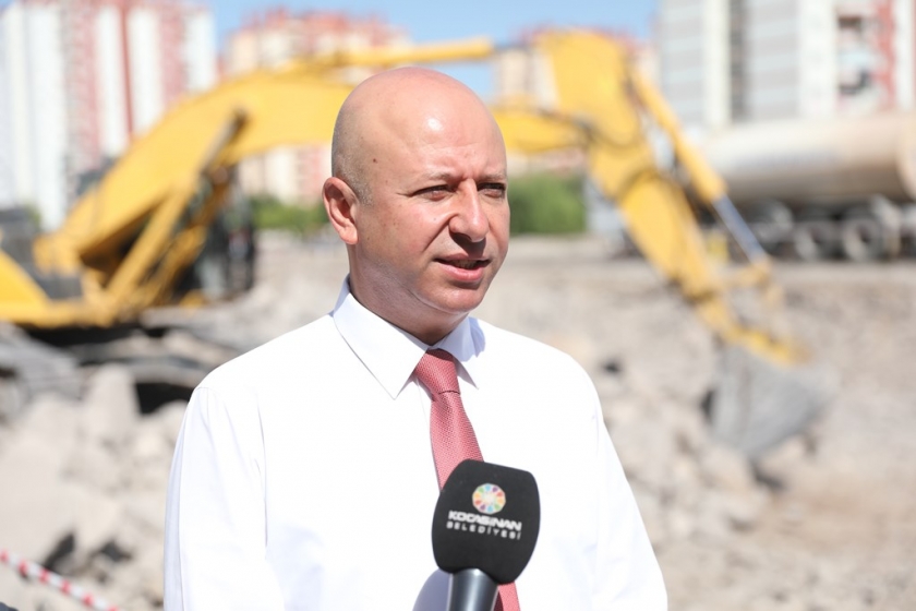 KOCASİNAN’DA YOL YAPIM ÇALIŞMALARI HIZ KESMEDEN DEVAM EDİYOR
