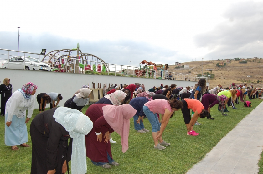 KOCASİNAN BELEDİYESİ, KUŞÇU MARİNADA KADINLARA EŞSİZ BİR GÜN YAŞATTI