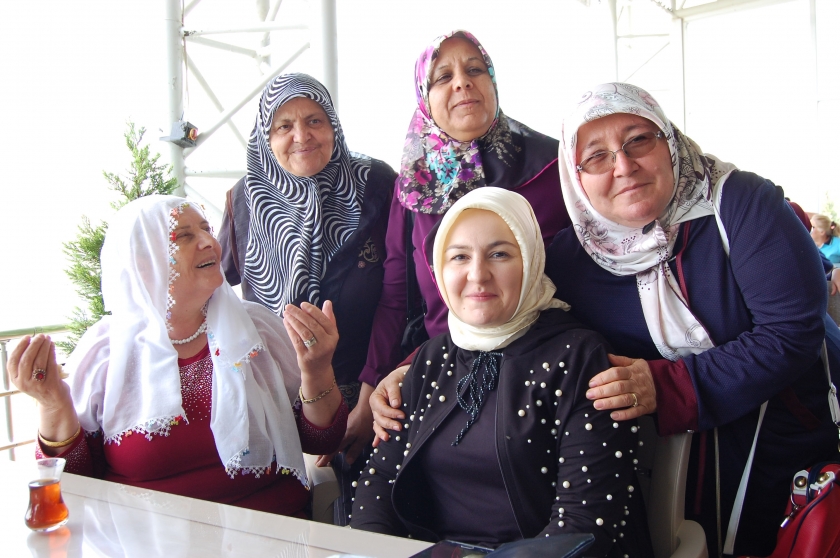 KOCASİNAN BELEDİYESİ, KUŞÇU MARİNADA KADINLARA EŞSİZ BİR GÜN YAŞATTI