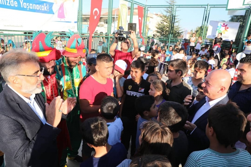 KOCASİNAN’IN SOKAK OYUNLARINA SİYASİLERDEN İLGİ