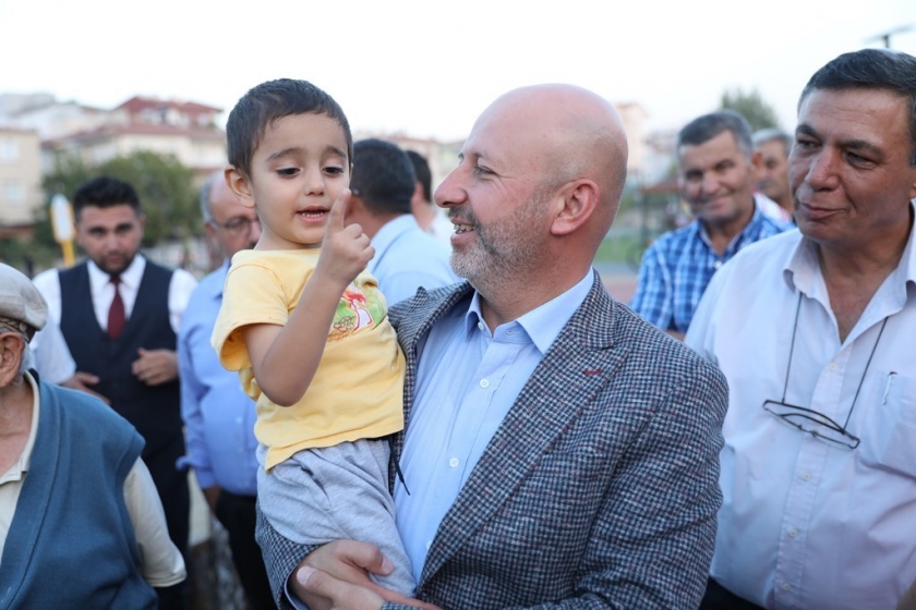 ÇOCUKLARIN BAŞKAN AMCA SEVGİSİ