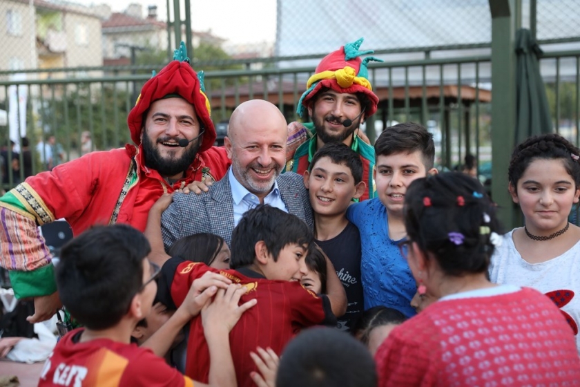 ÇOCUKLARIN BAŞKAN AMCA SEVGİSİ