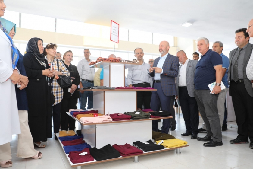BAŞKAN ÇOLAKBAYRAKDAR, “SOSYAL BELEDİYECİLİKTE ÇIĞIR AÇTIK”