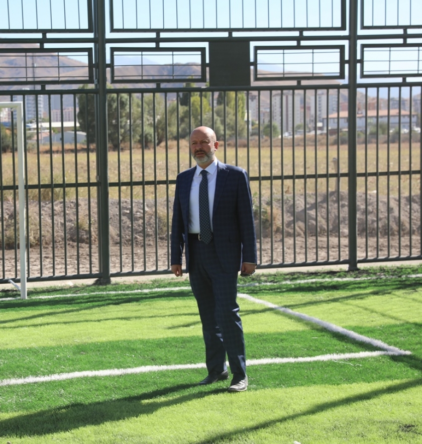 BAŞKAN ÇOLAKBAYRAKDAR, GENÇLERİN GÖNLÜNÜ FETHETTİ