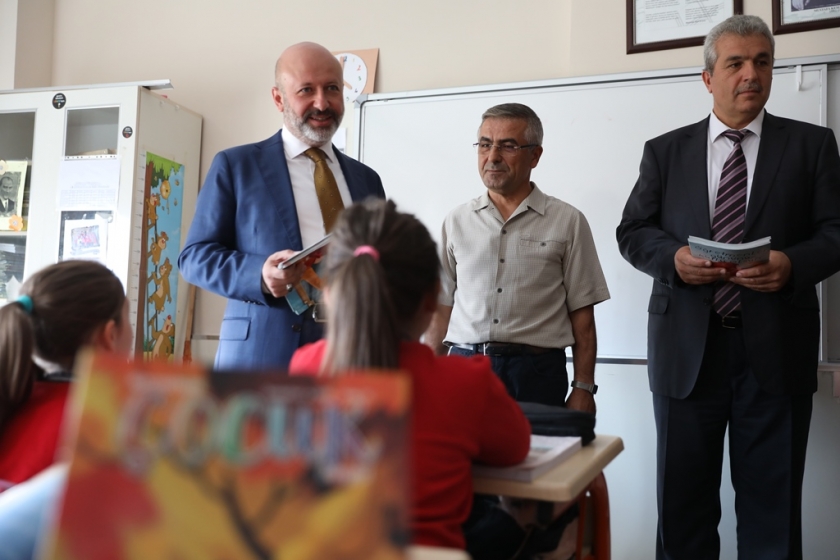 İLK MEKTUPLARI BAŞKAN AMCALARINDAN
