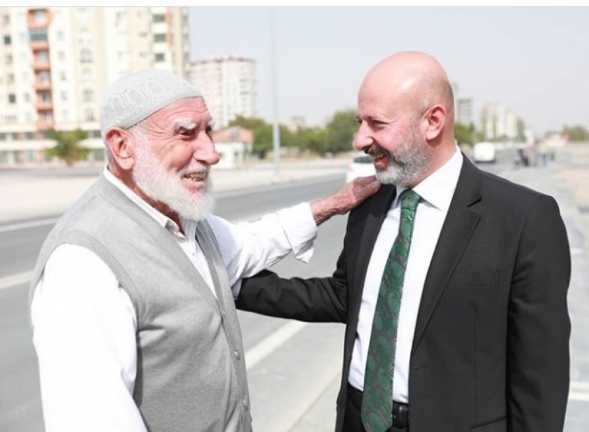 O: HERKESİN ‘BAŞKANI’